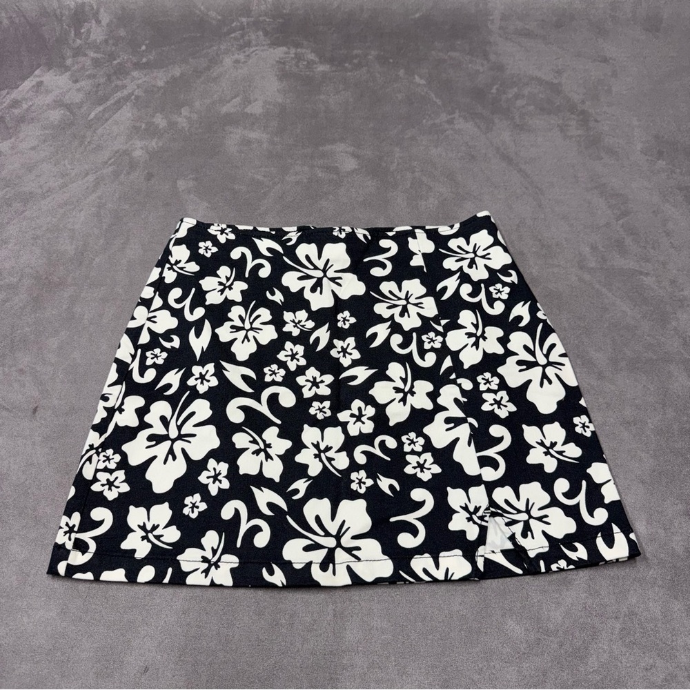 Wild fable Floral tropical pencil skirt Black and White mini Skirt women’s 10